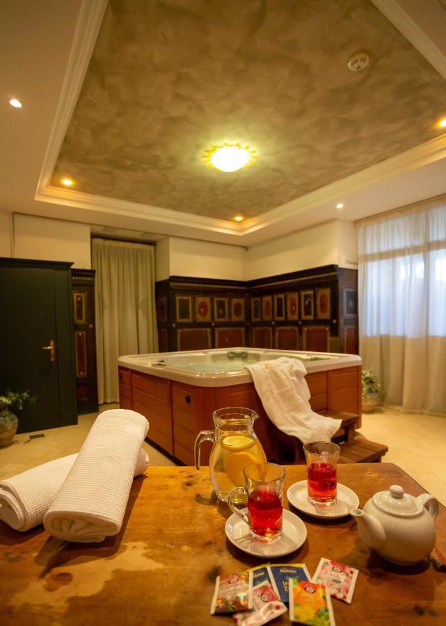 סיוזי Hotel Salegg מראה חיצוני תמונה