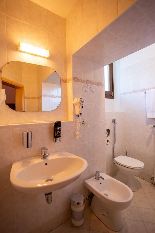 סיוזי Hotel Salegg מראה חיצוני תמונה