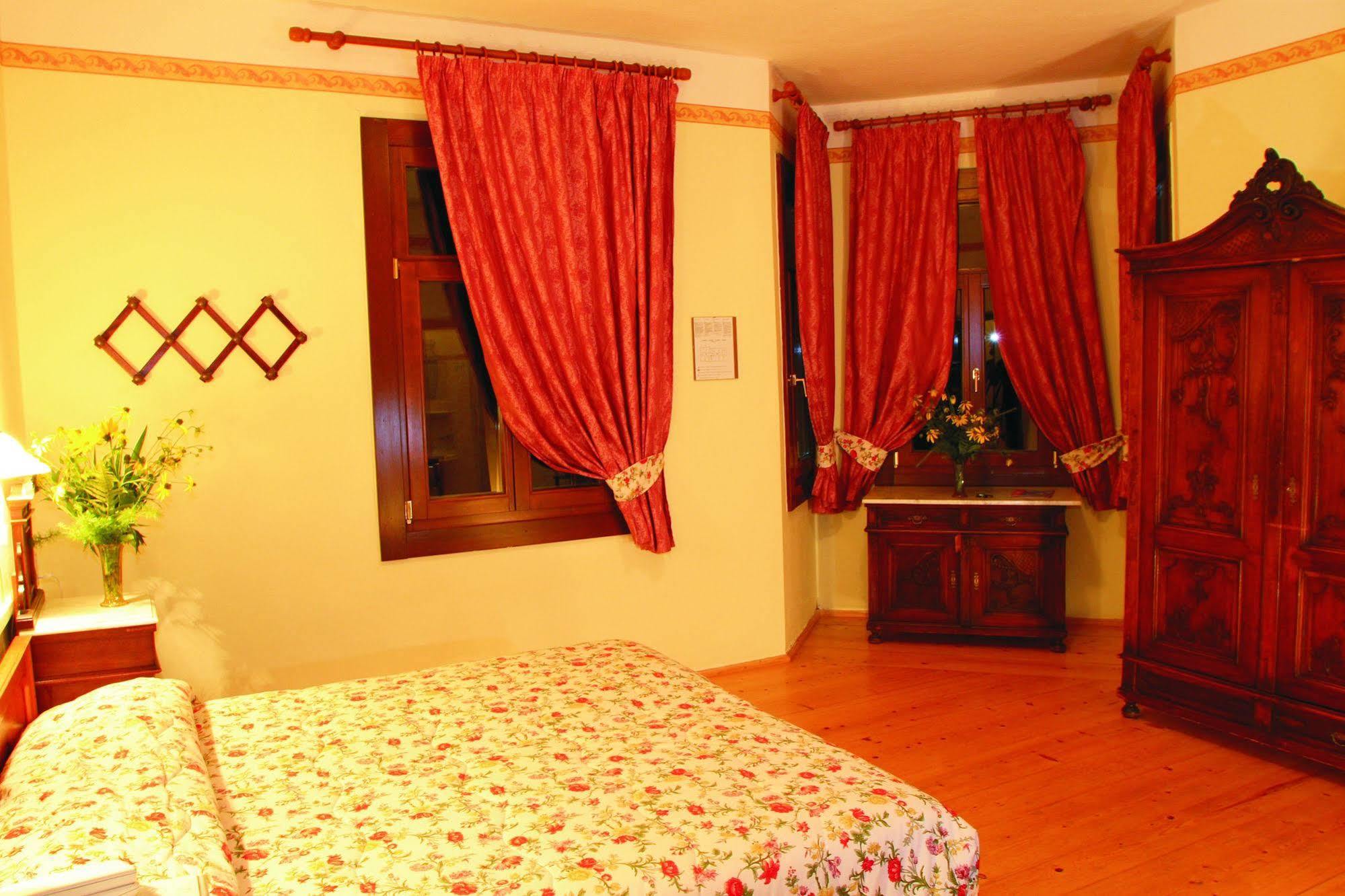סיוזי Hotel Salegg מראה חיצוני תמונה